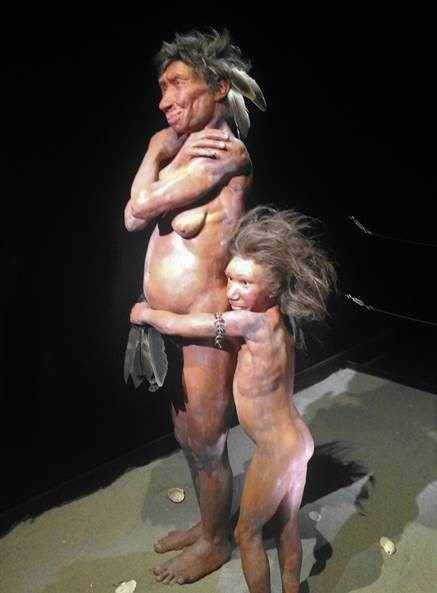 Neanderthals with bird feathers / J. J. Negro